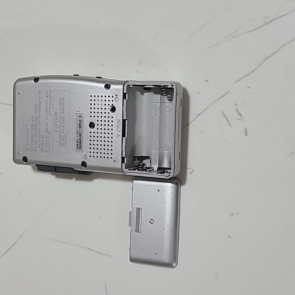 Panasonic Silver Microcassette Recorder Compact and Reliable - Picture 5 of 7